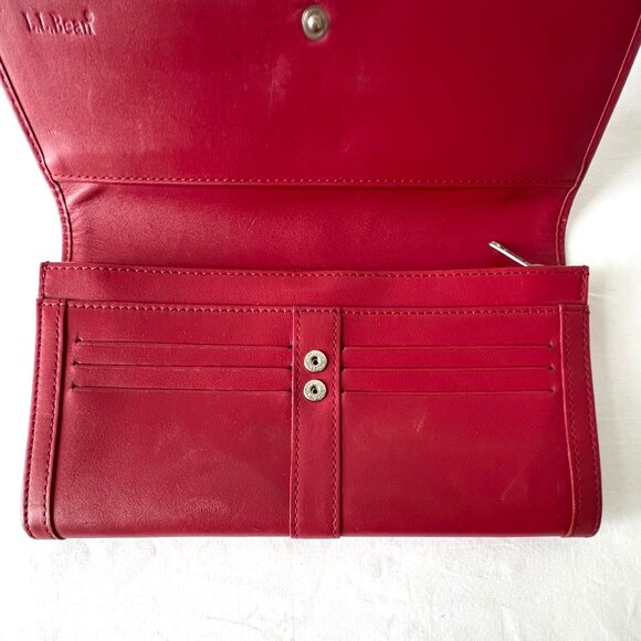 L.L. Bean Red Leather Passport Wallet, 9" x 5", Excellent Condition! - Picture 7 of 11